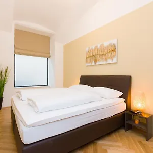 Belvedere Apartment Vienna